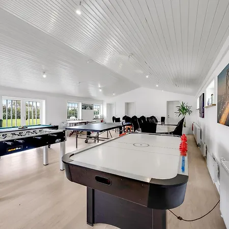 For 10 Guests, 160 M², In Beautiful Surroundings
