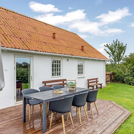 Feriehus For 10 Guests, 160 M², In Beautiful Surroundings Løkken