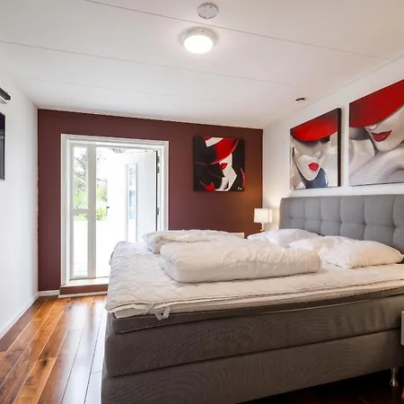 Nyaraló For 10 Guests, 160 M², In Beautiful Surroundings Løkken