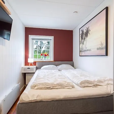 Feriehus For 10 Guests, 160 M², In Beautiful Surroundings *